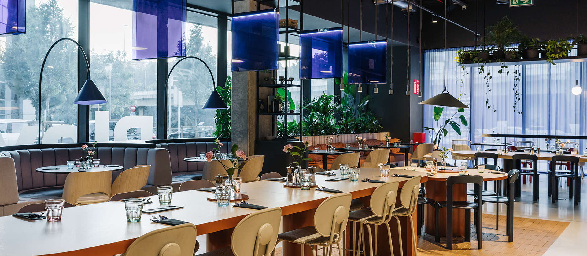 Restaurant, Bar & Rooftop Pool in San Sebastián | The Social Hub